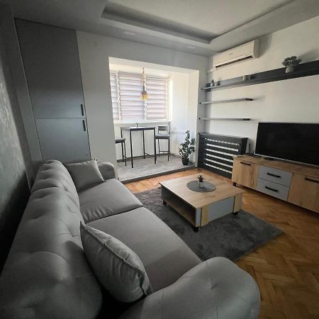 Central Sky View Apartment เบลเกรด ภายนอก รูปภาพ